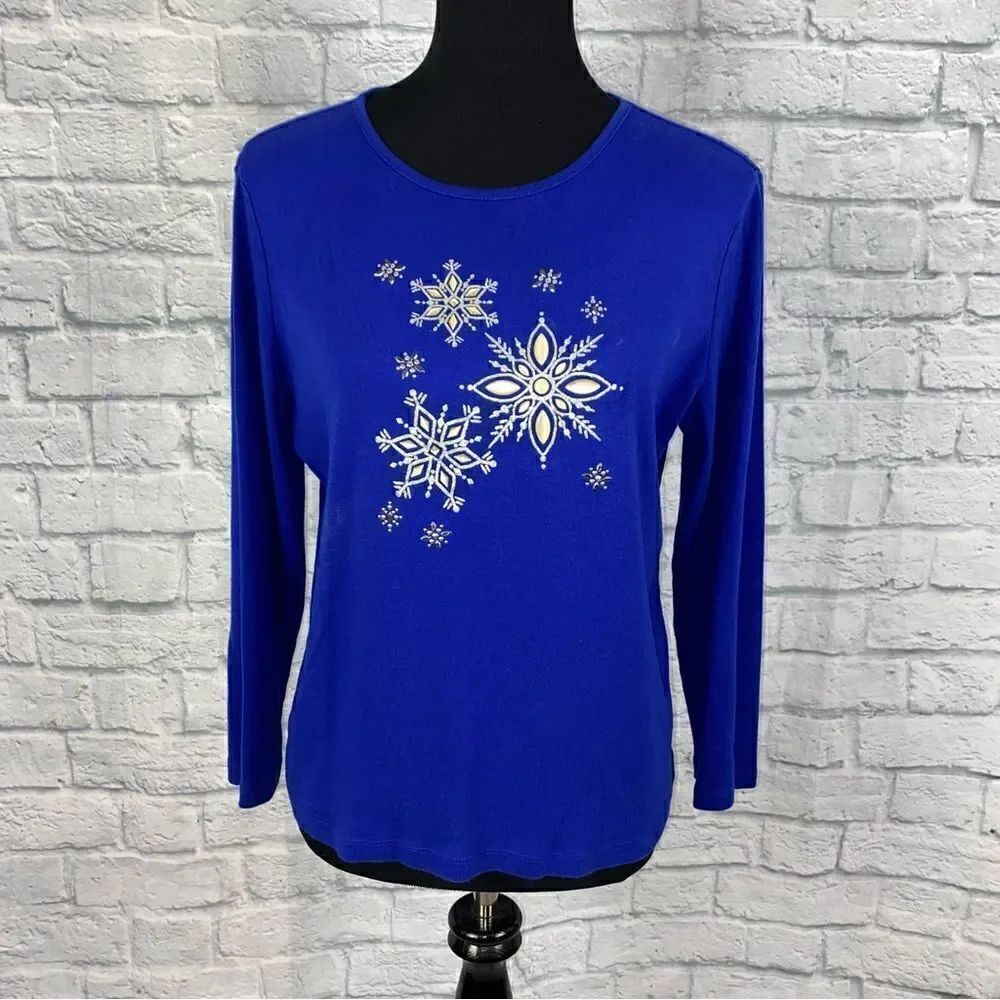 Karen Scott petites snowflake top w/decorative rhinestones longsleeve blue PXL